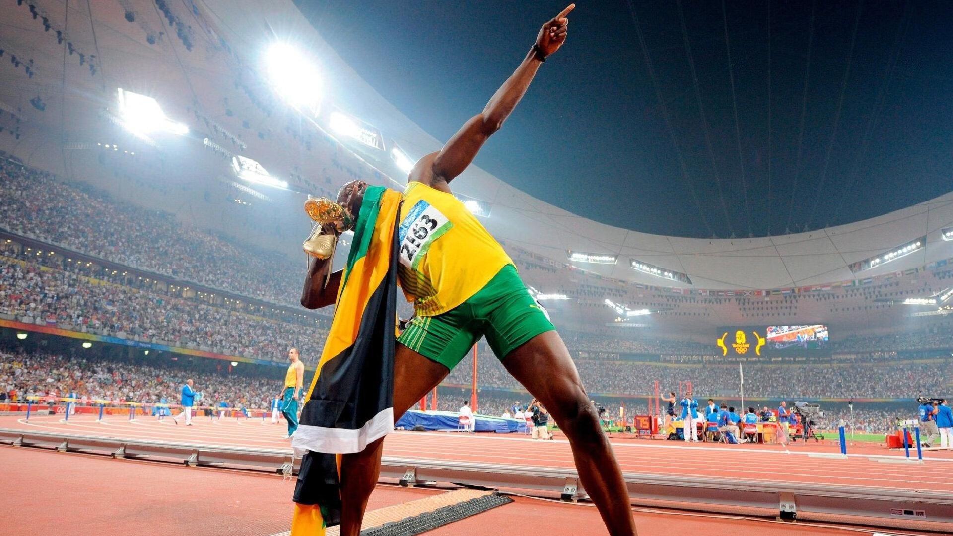 官方确认,AC米兰签下布鲁日中场新星亚沙里,转会总价达3900万欧元